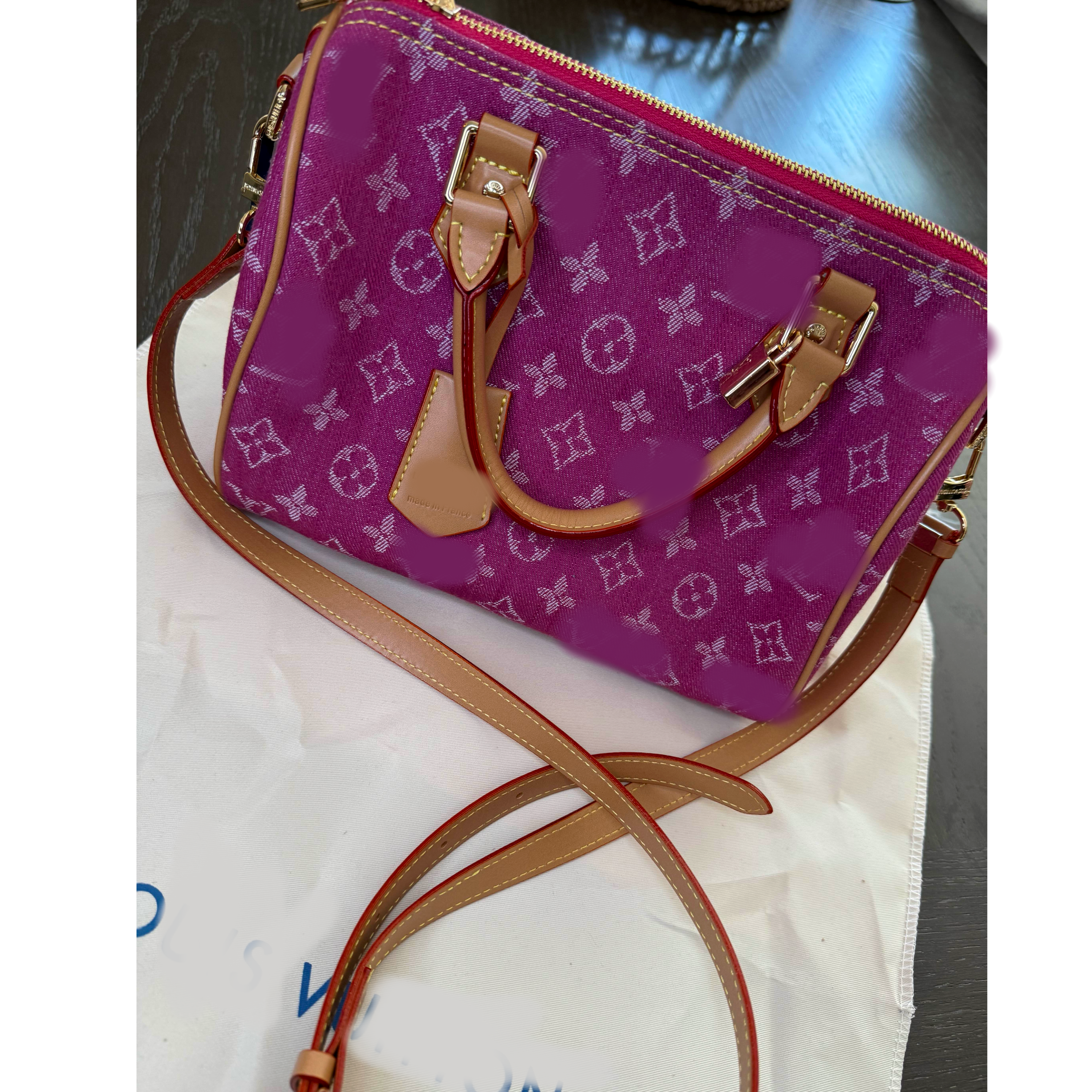 L-1002 Shoulder Hand Bag